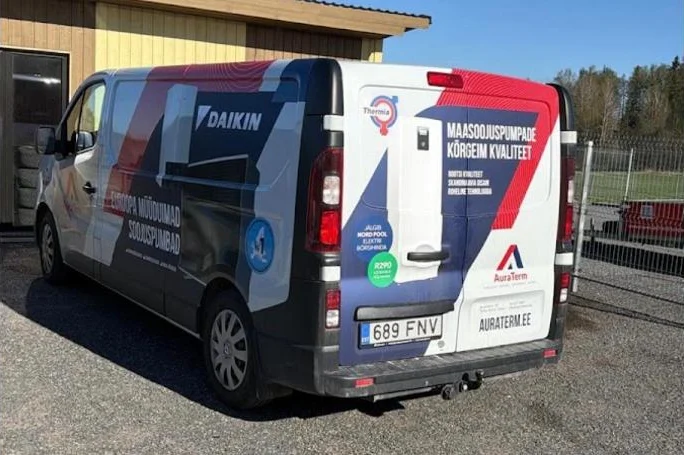 AuraTermi kleebitud paigaldusauto